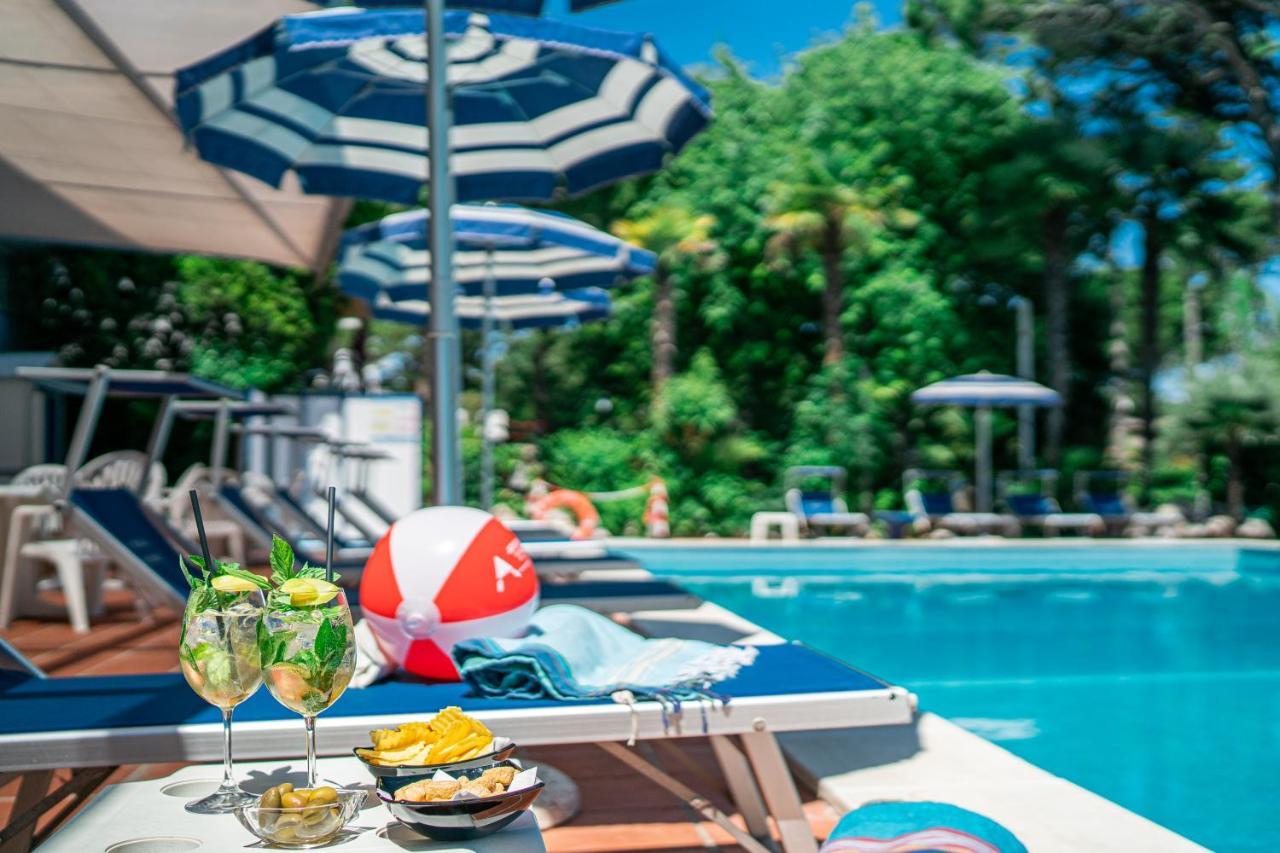 Hotel Medusa Splendid Lignano Sabbiadoro Ngoại thất bức ảnh