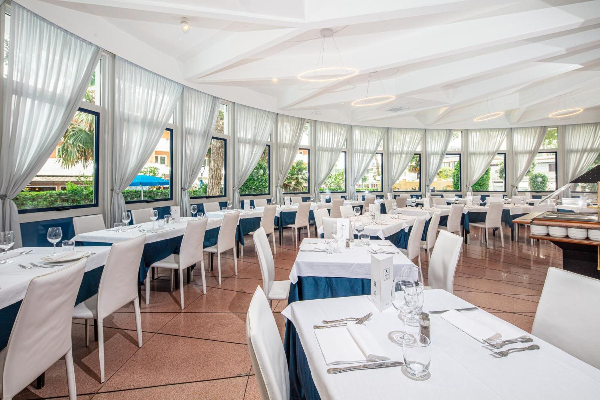 Hotel Medusa Splendid Lignano Sabbiadoro Ngoại thất bức ảnh