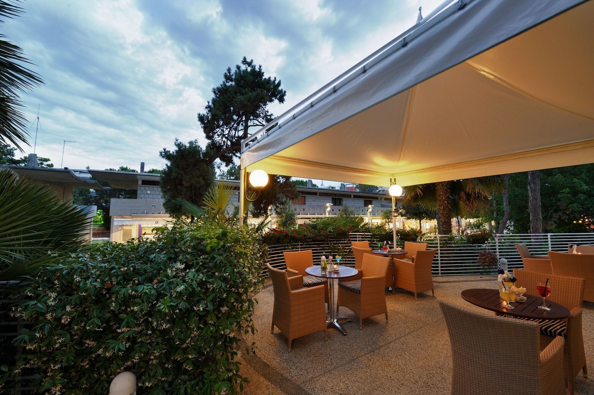 Hotel Medusa Splendid Lignano Sabbiadoro Ngoại thất bức ảnh